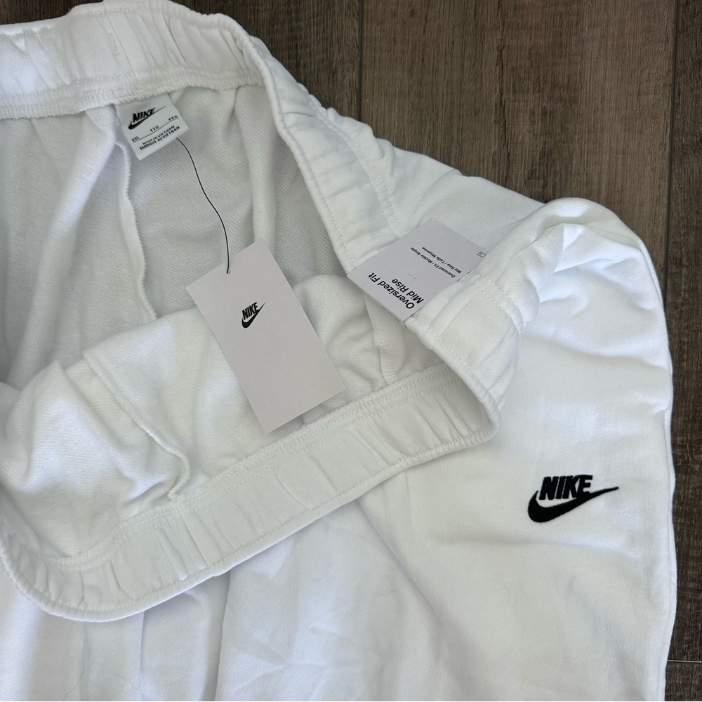 Nike NWT Loose Fit White Sweatpants Size XXL - Picture 8 of 9